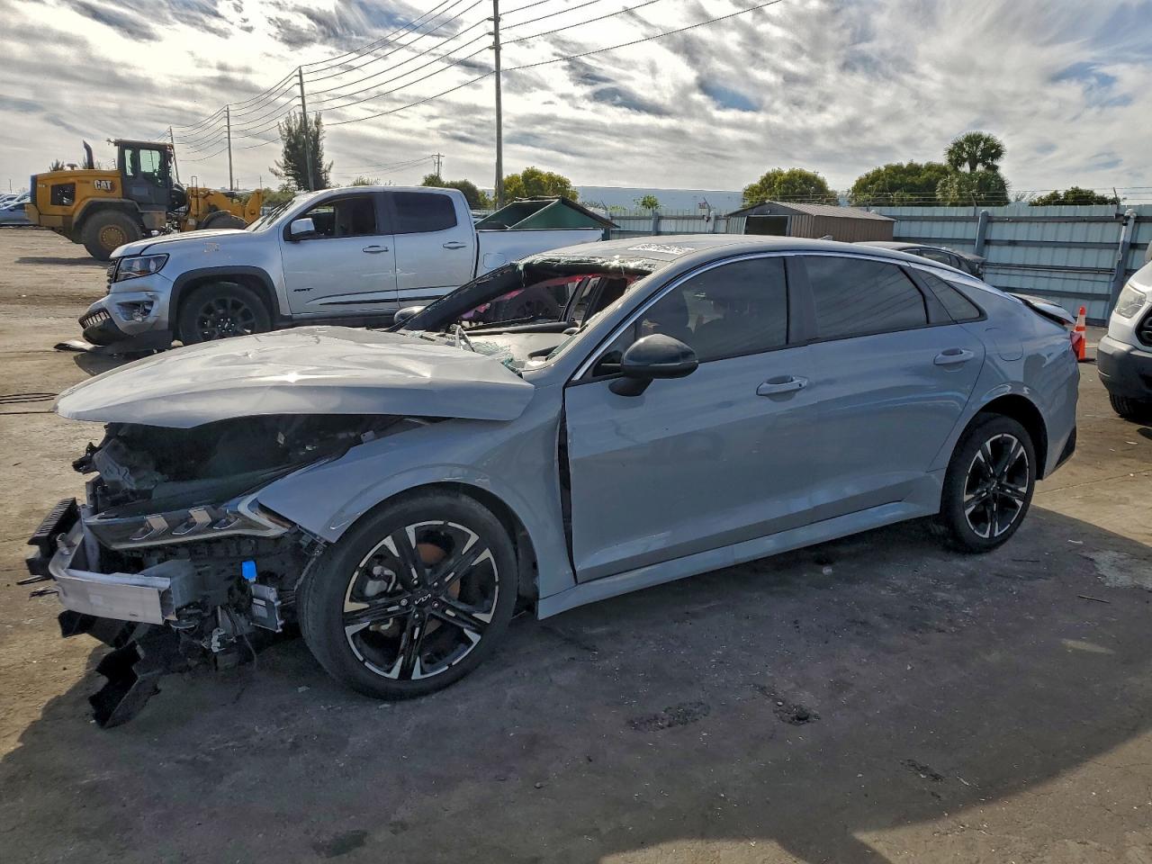 2023 KIA K5
