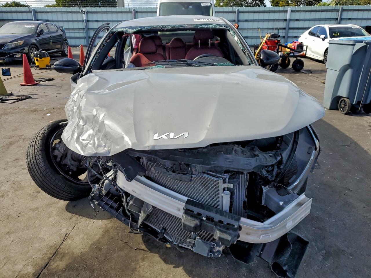 2023 KIA K5 GT LINE photo 5