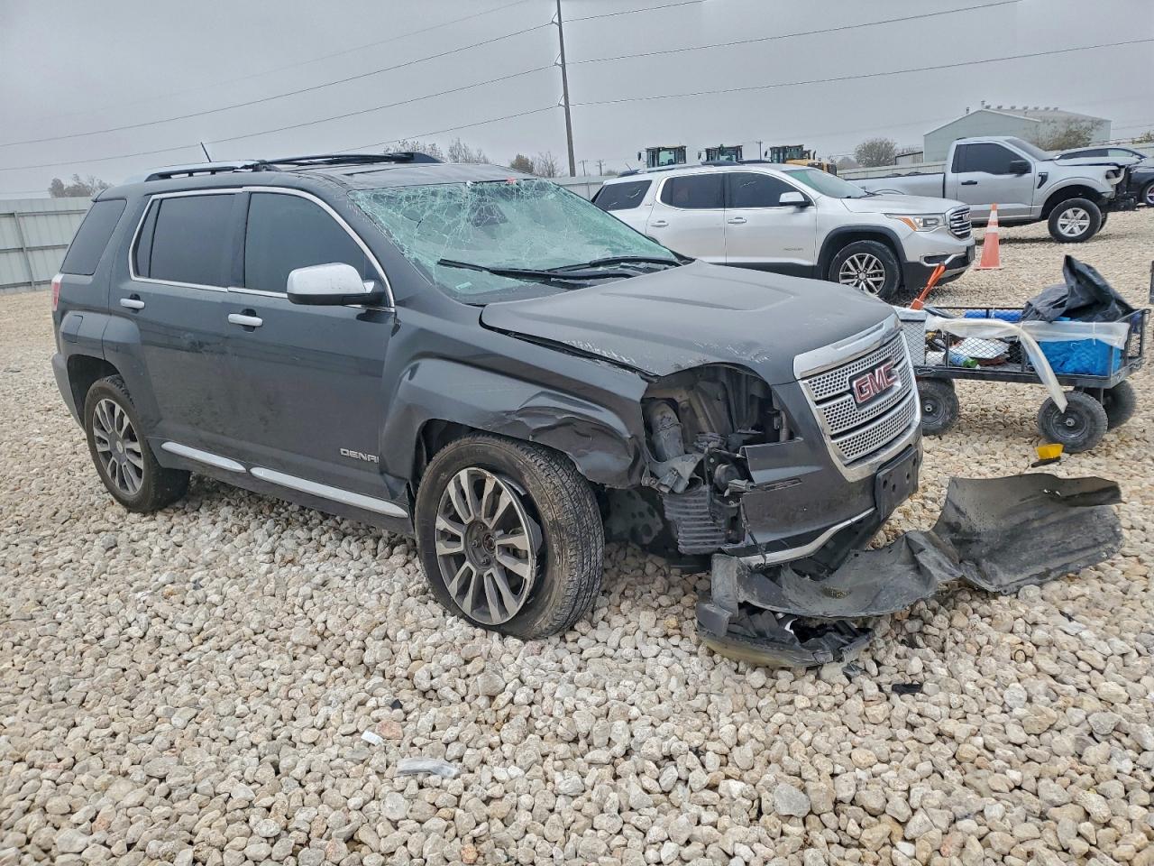 2017 GMC TERRAIN DENALI photo 7