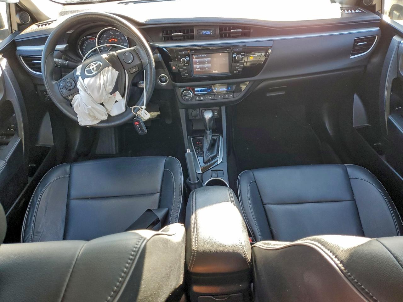 2016 TOYOTA COROLLA L photo 8