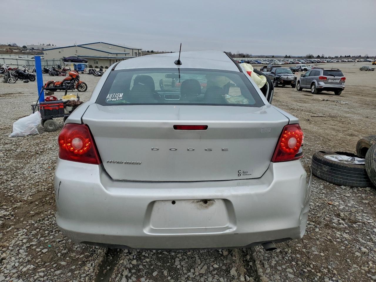 2012 DODGE AVENGER SE photo 6