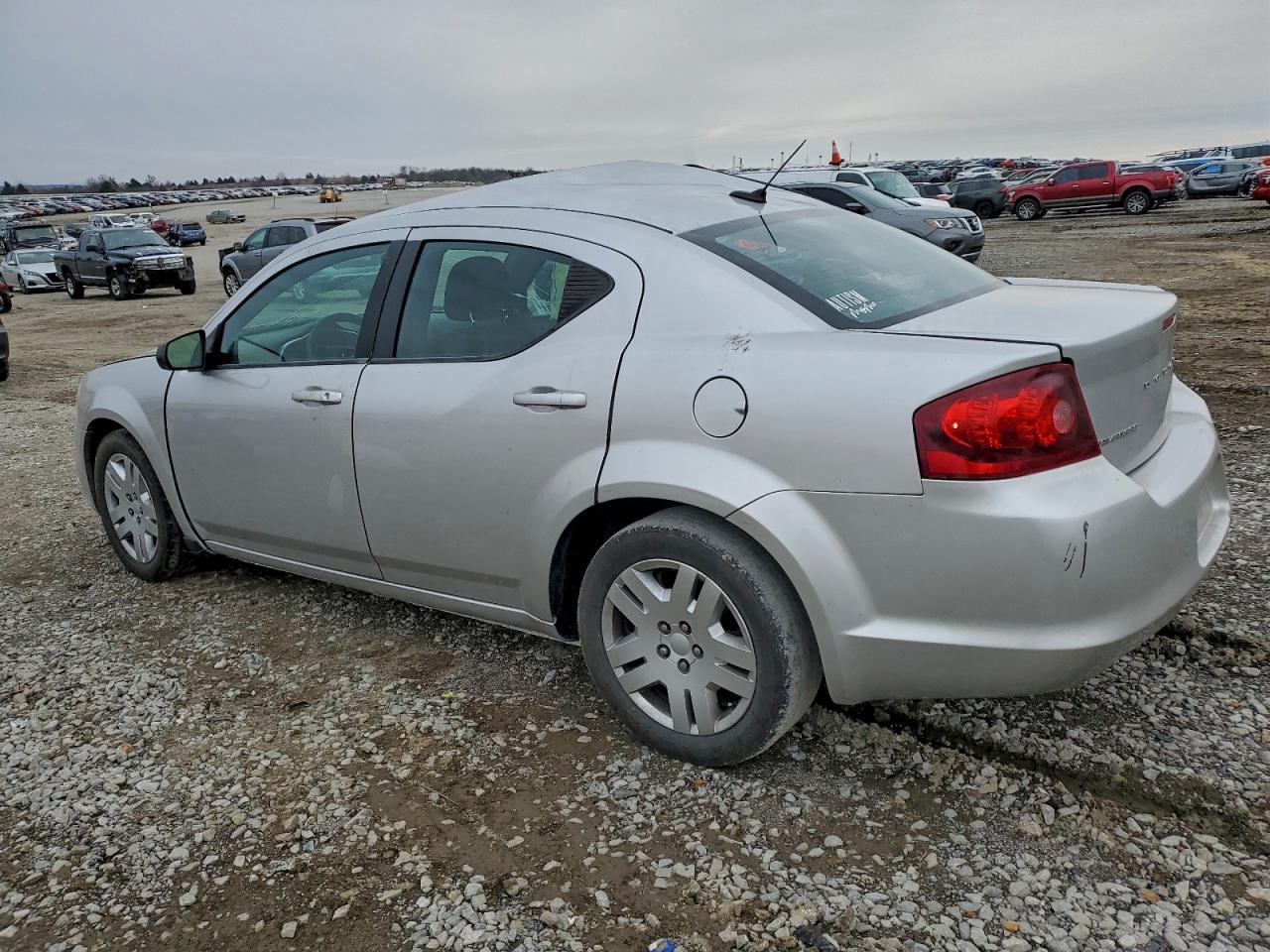 2012 DODGE AVENGER SE photo 2