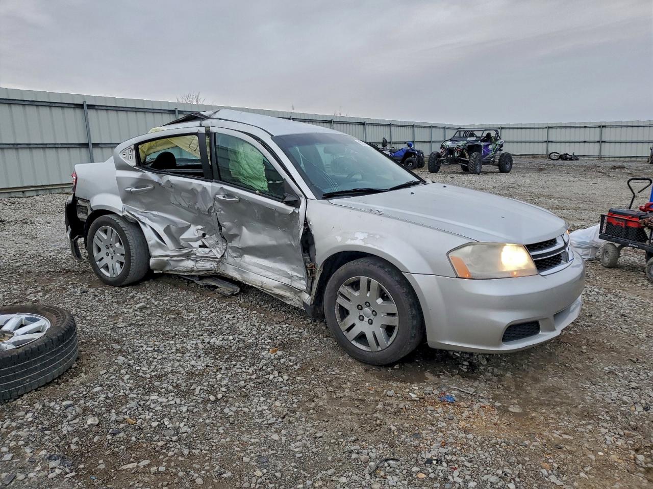 2012 DODGE AVENGER SE photo 4