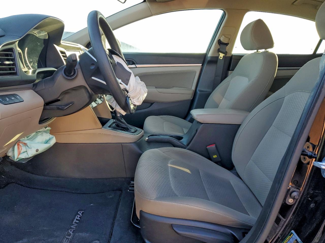 2019 HYUNDAI ELANTRA SEL photo 7