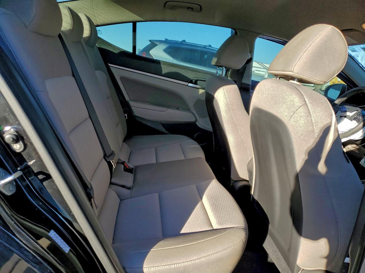 2019 HYUNDAI ELANTRA SEL photo 10
