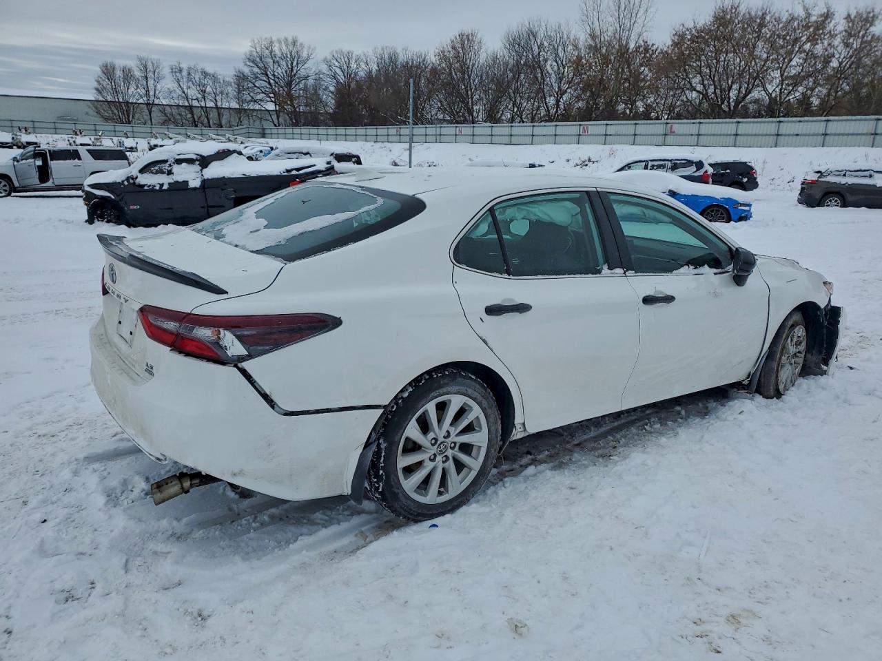 2024 TOYOTA CAMRY LE photo 3