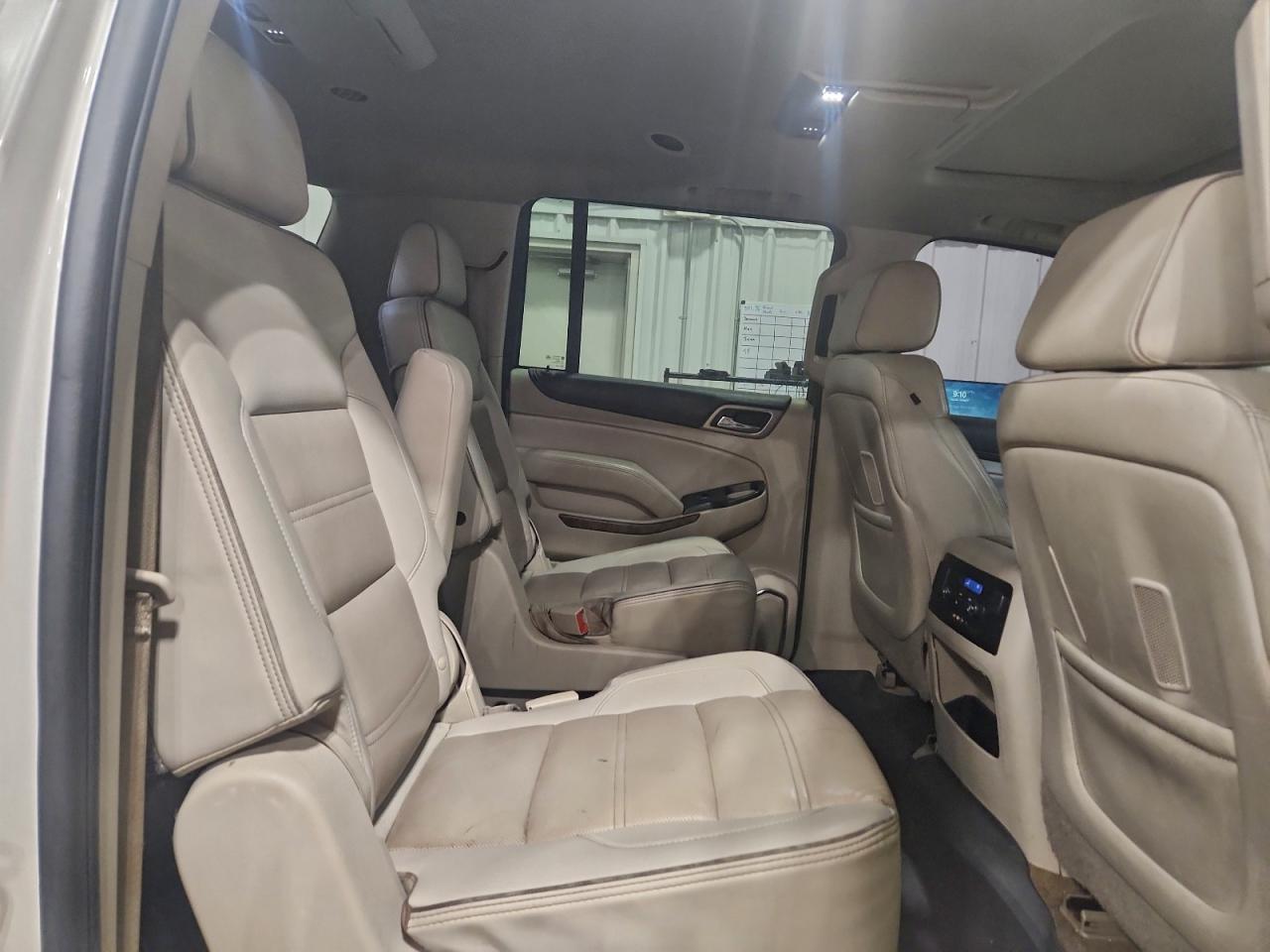 2015 GMC YUKON XL DENALI photo 21