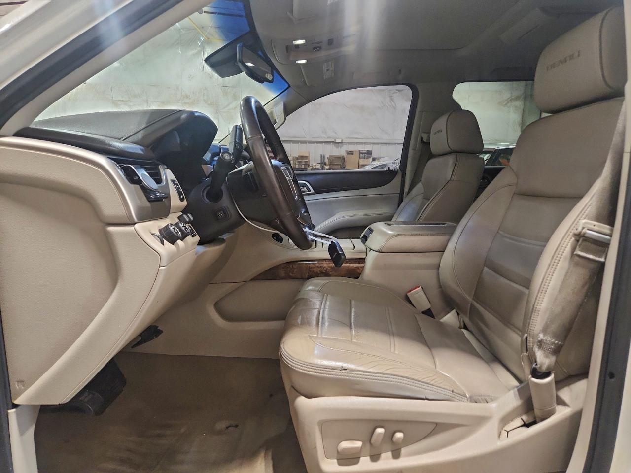 2015 GMC YUKON XL DENALI photo 13