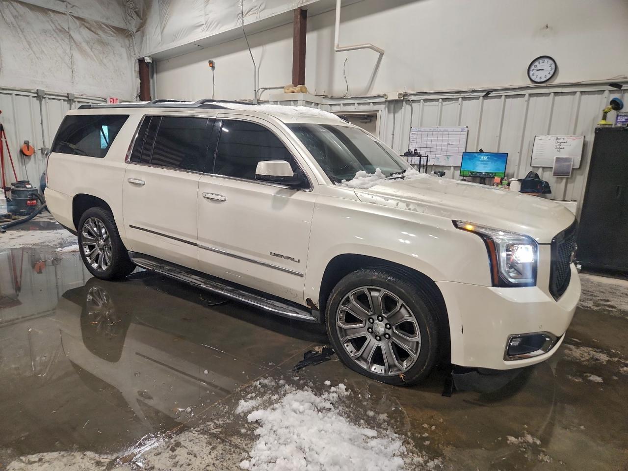 2015 GMC YUKON XL DENALI photo 7