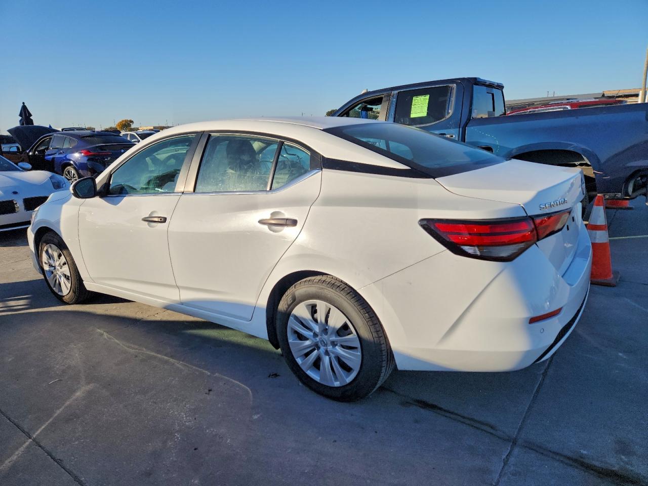 2024 NISSAN SENTRA S photo 2