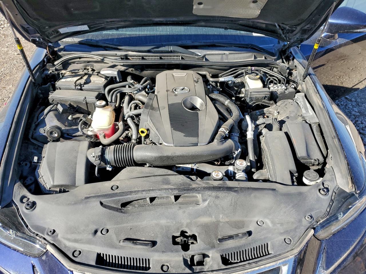 2017 LEXUS IS 200T photo 11