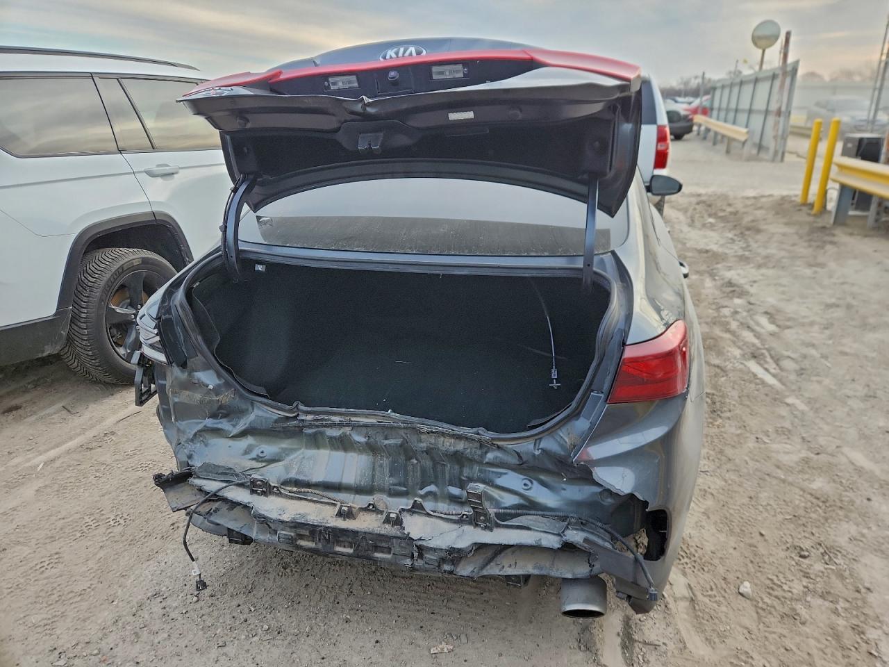 2019 KIA FORTE FE photo 6