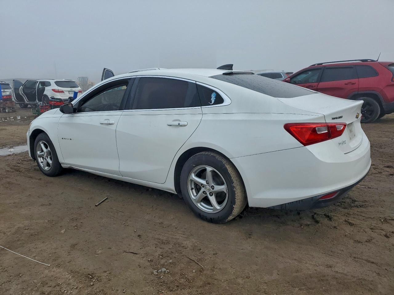 2018 CHEVROLET MALIBU LS photo 2