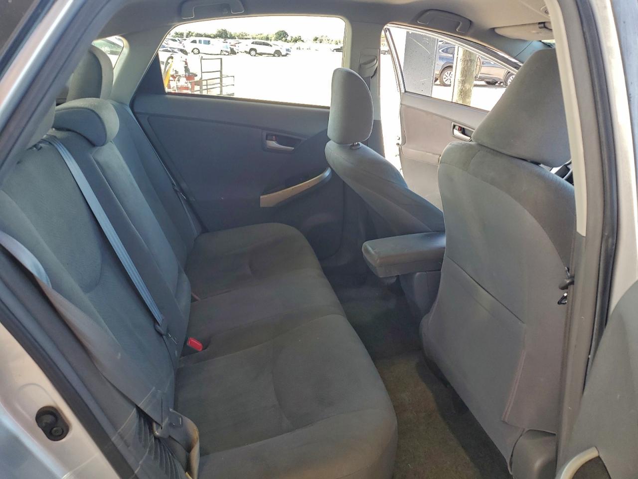 2011 TOYOTA PRIUS photo 10