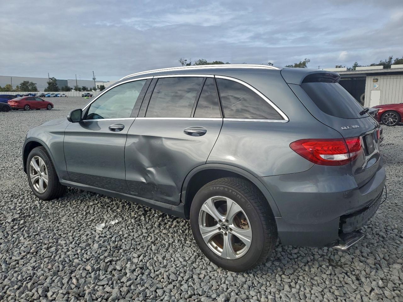 2018 MERCEDES-BENZ GLC 300 photo 2