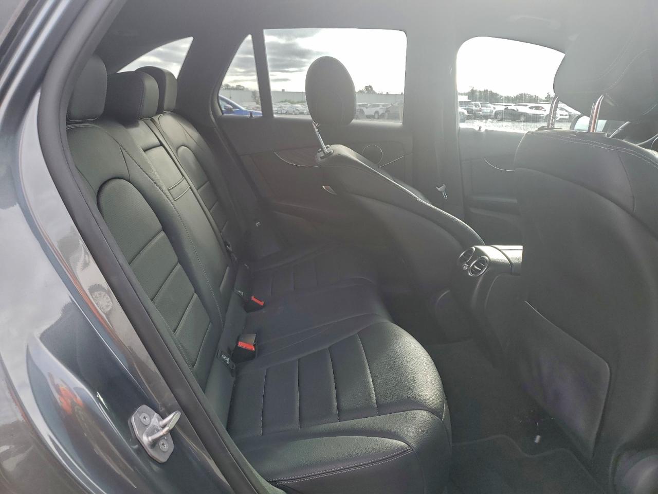 2018 MERCEDES-BENZ GLC 300 photo 11