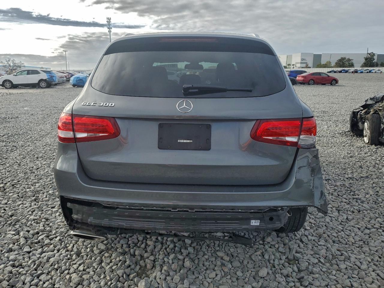 2018 MERCEDES-BENZ GLC 300 photo 6
