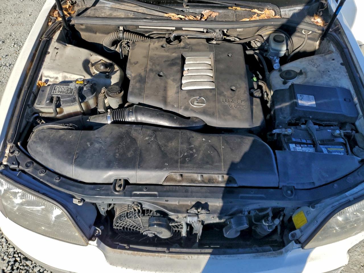 2000 LEXUS LS 400 photo 11
