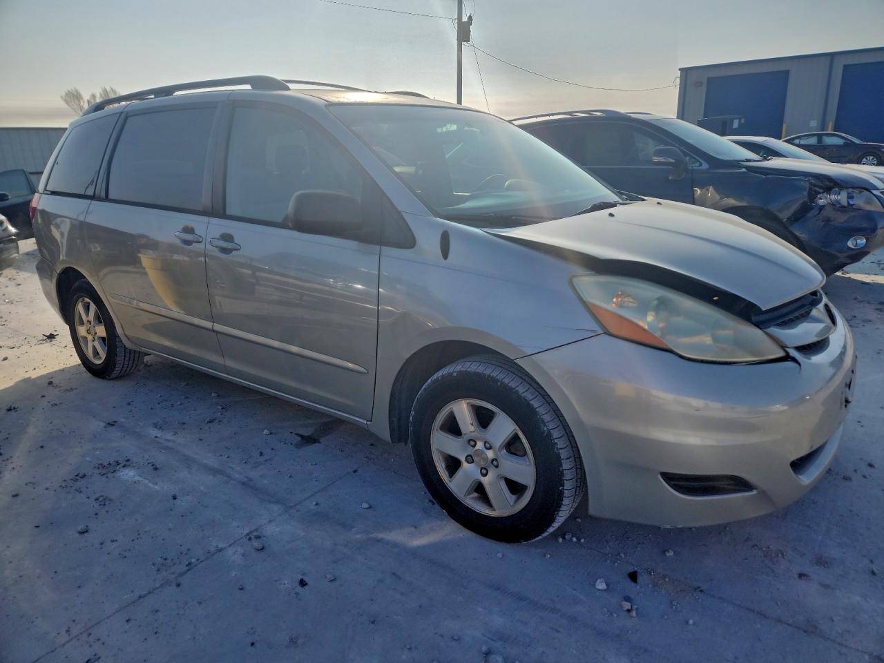 2006 TOYOTA SIENNA CE photo 4