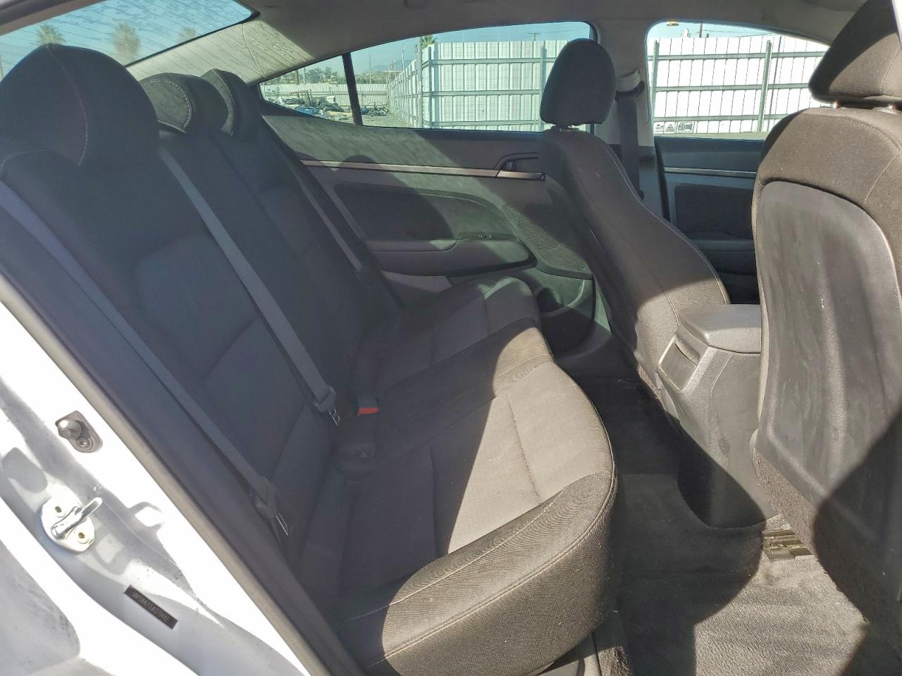 2018 HYUNDAI ELANTRA SEL photo 10