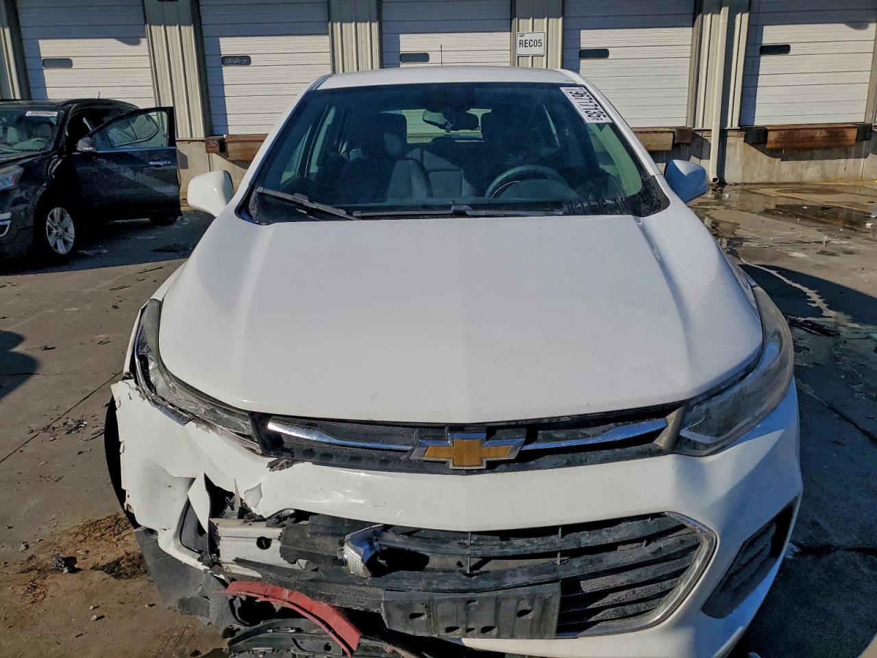 2017 CHEVROLET TRAX LS photo 5
