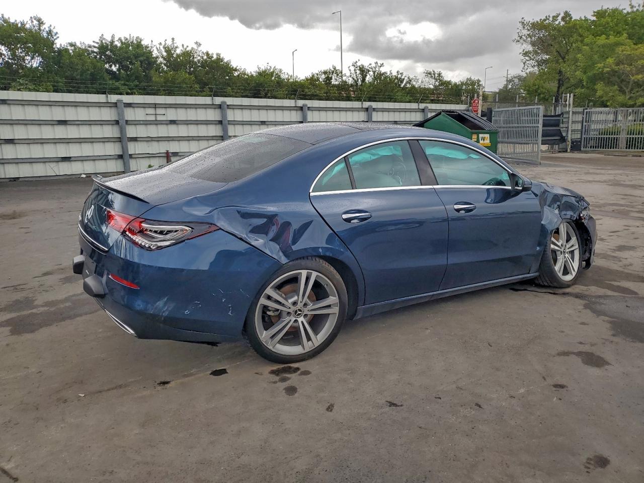 2021 MERCEDES-BENZ CLA 250 photo 3