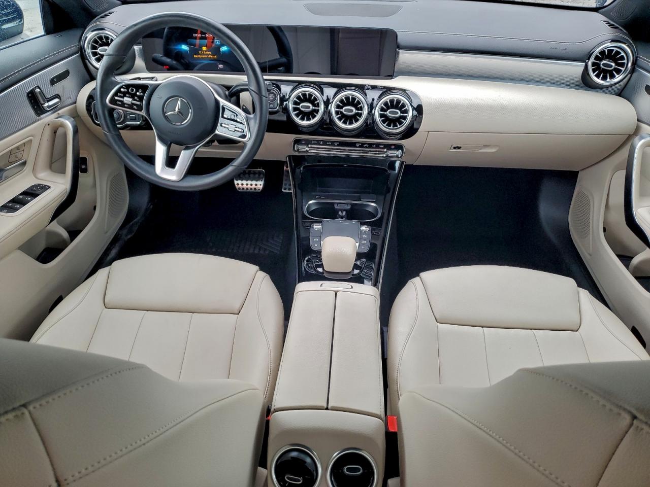2021 MERCEDES-BENZ CLA 250 photo 8
