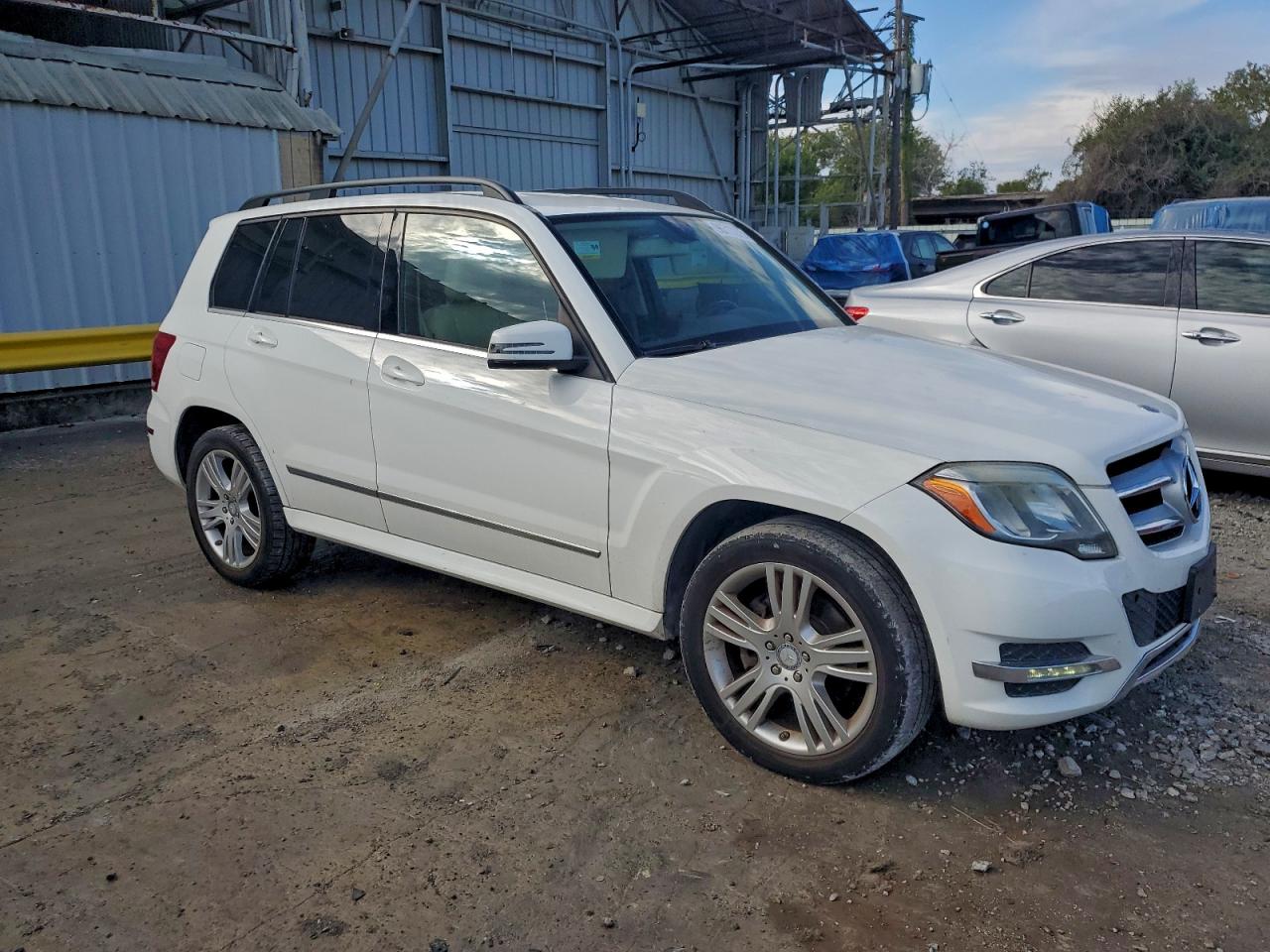 2013 MERCEDES-BENZ GLK 350 photo 4