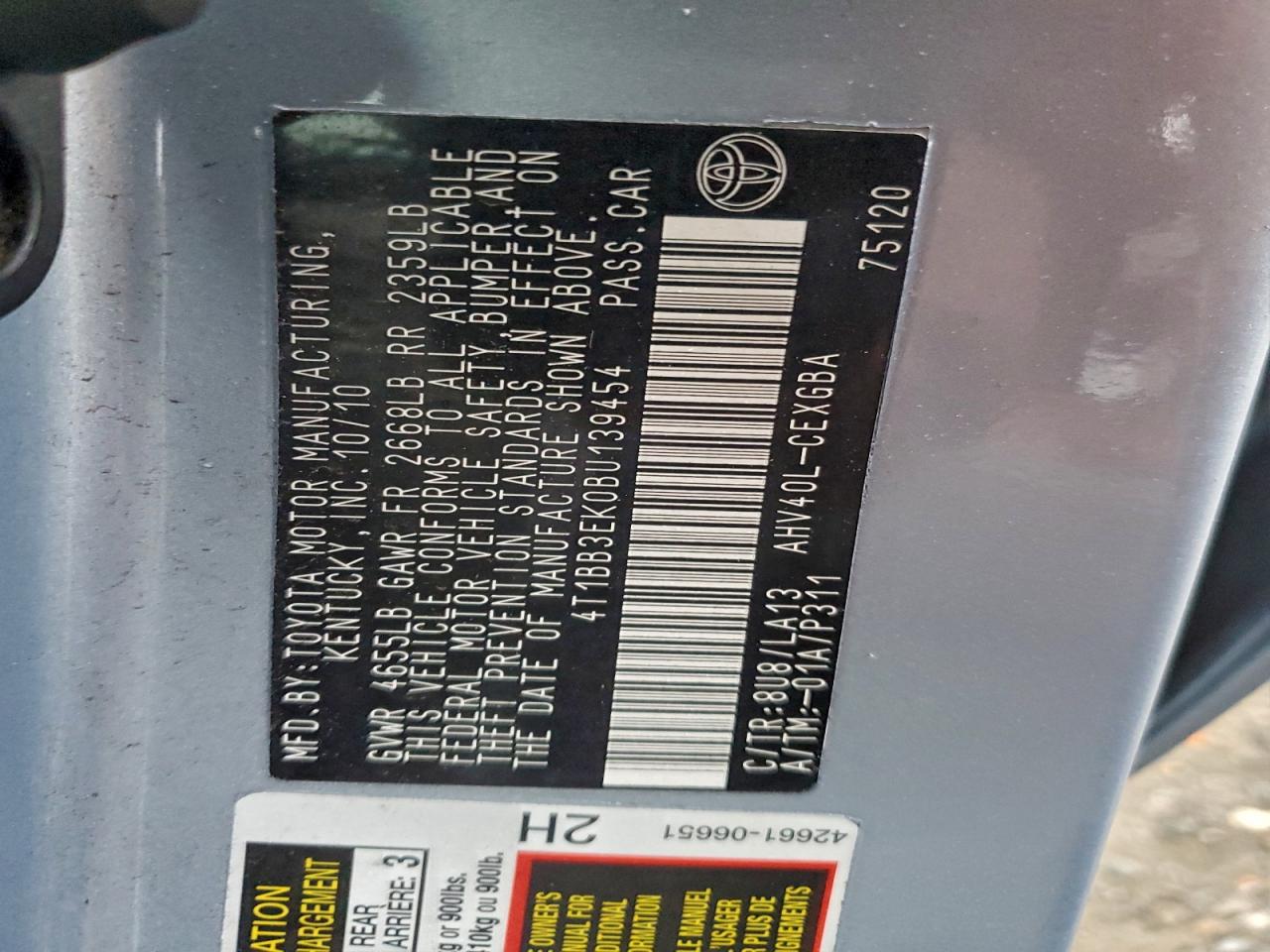 2011 TOYOTA CAMRY HYBRID photo 12