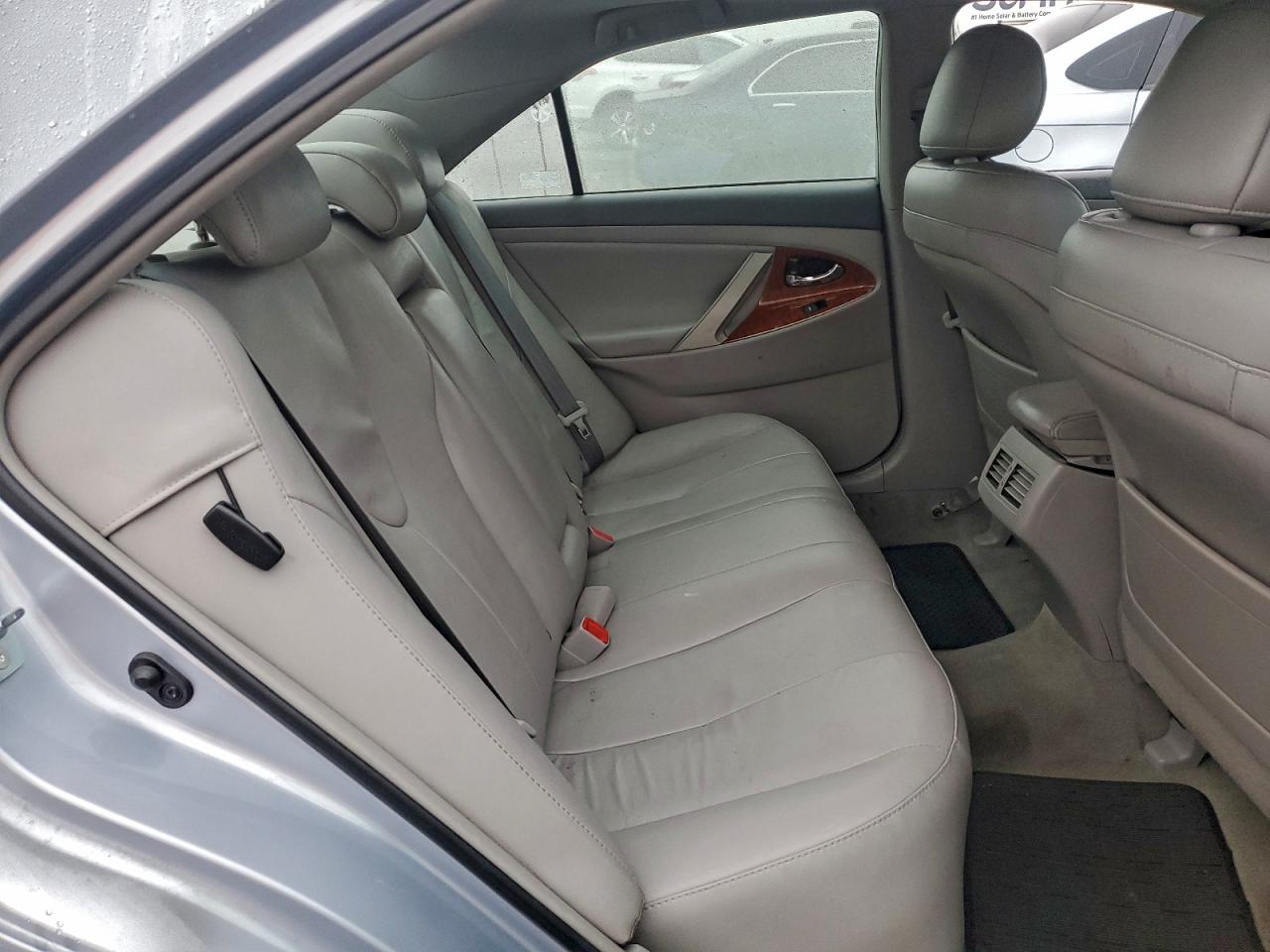 2011 TOYOTA CAMRY HYBRID photo 10
