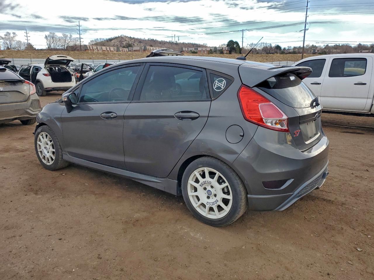 2018 FORD FIESTA ST photo 2