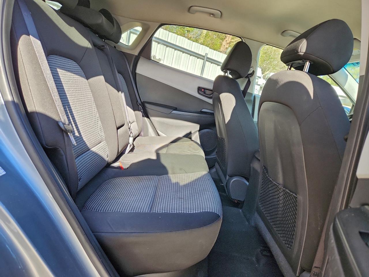 2020 HYUNDAI KONA SEL photo 11