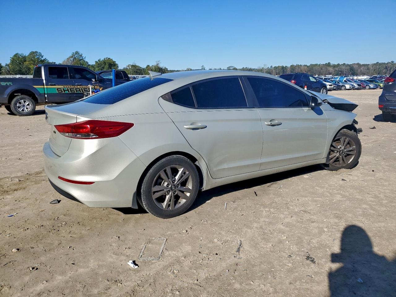2018 HYUNDAI ELANTRA SEL photo 3