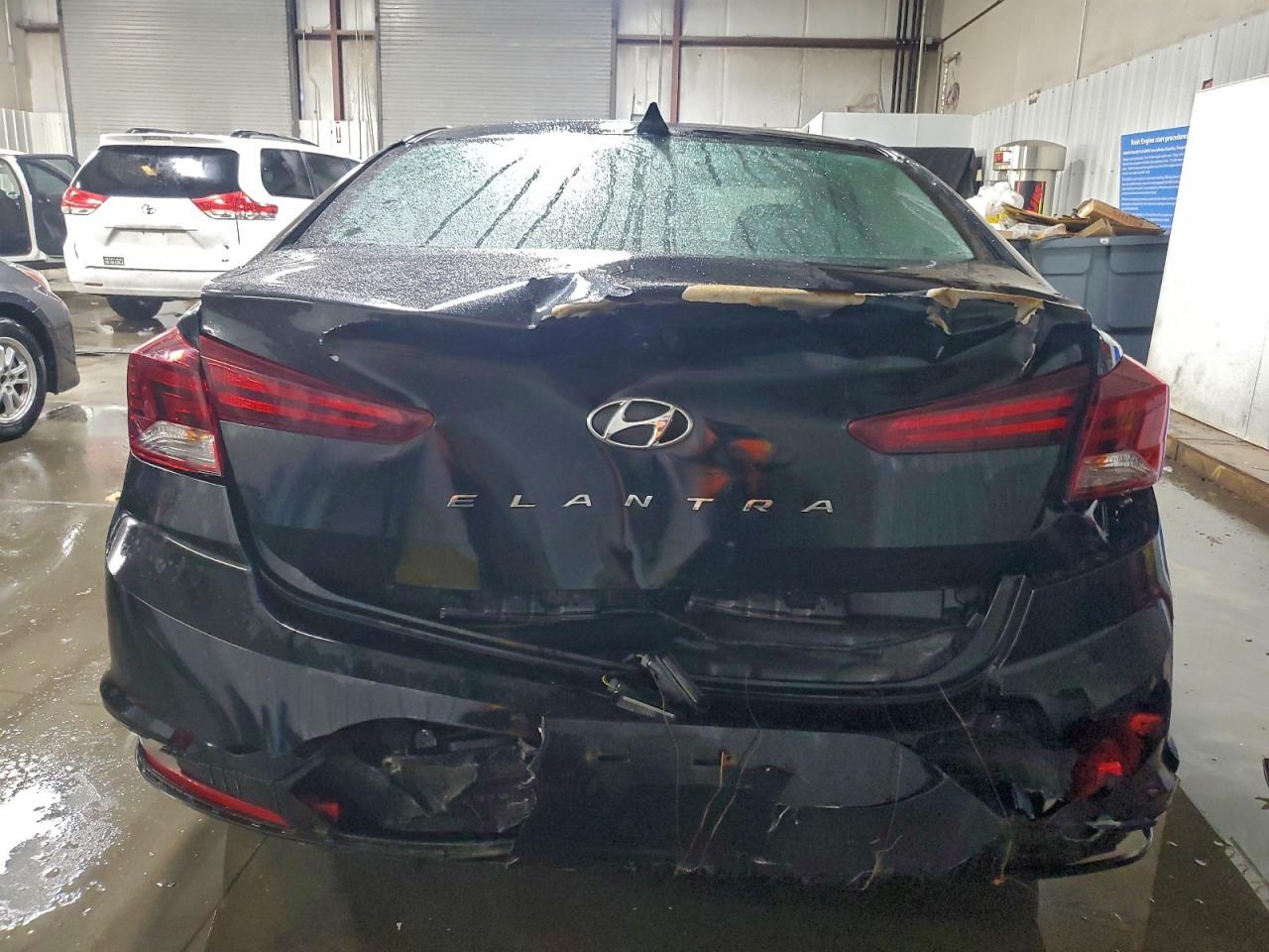 2019 HYUNDAI ELANTRA SEL photo 6