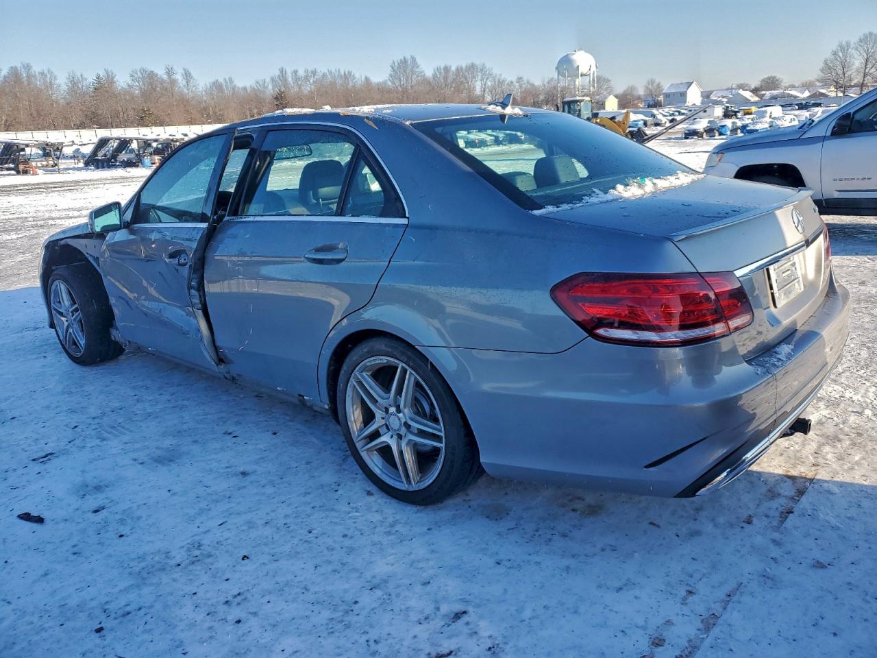 2014 MERCEDES-BENZ E 350 4MATIC photo 2