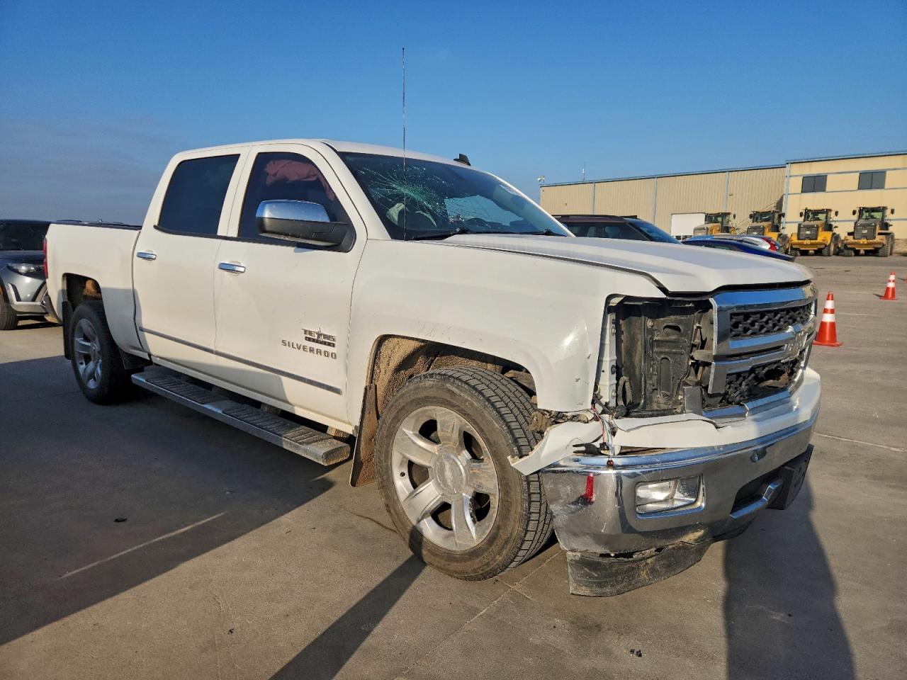 2014 CHEVROLET SILVERADO C1500 LTZ photo 4