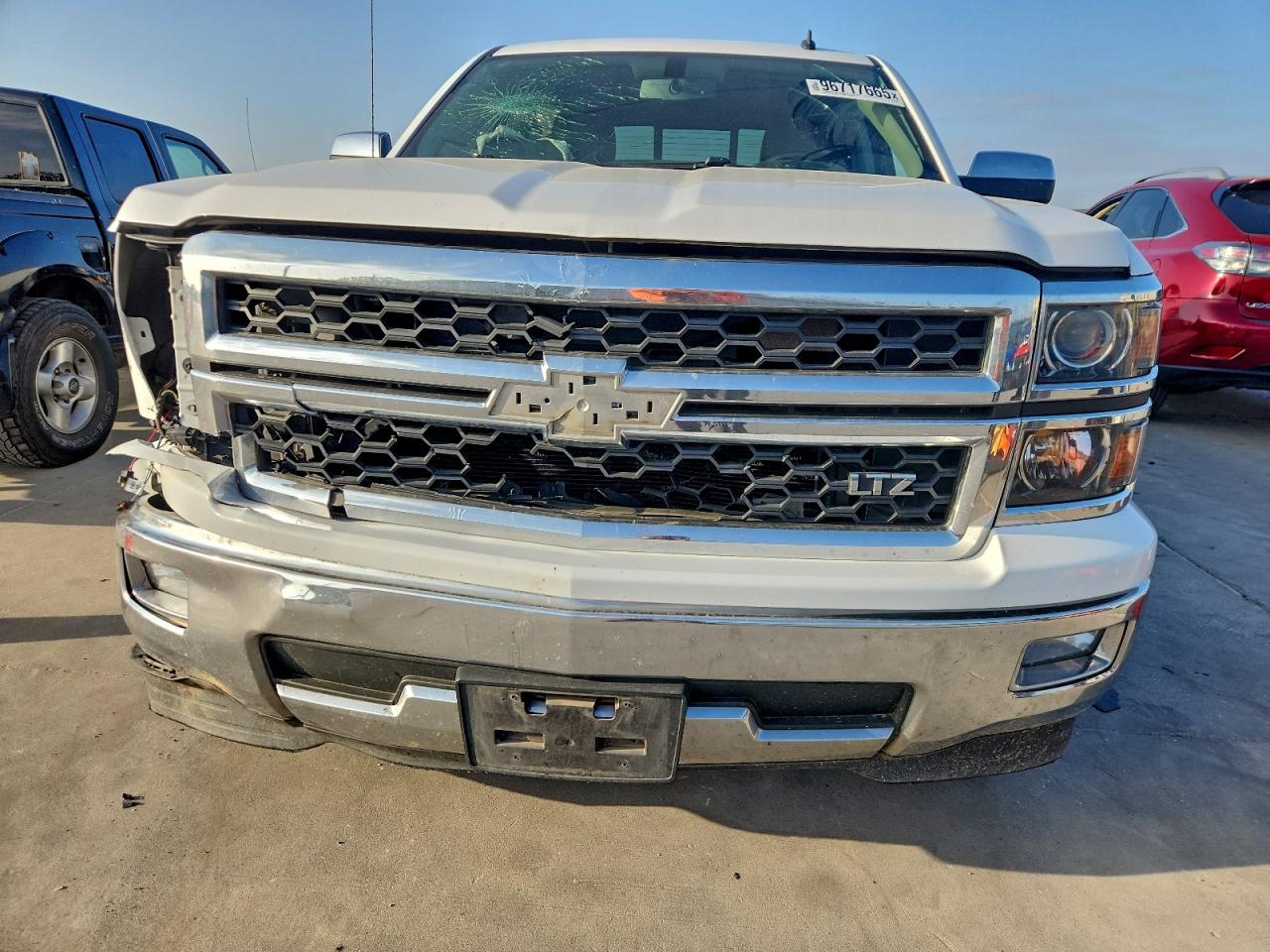 2014 CHEVROLET SILVERADO C1500 LTZ photo 5