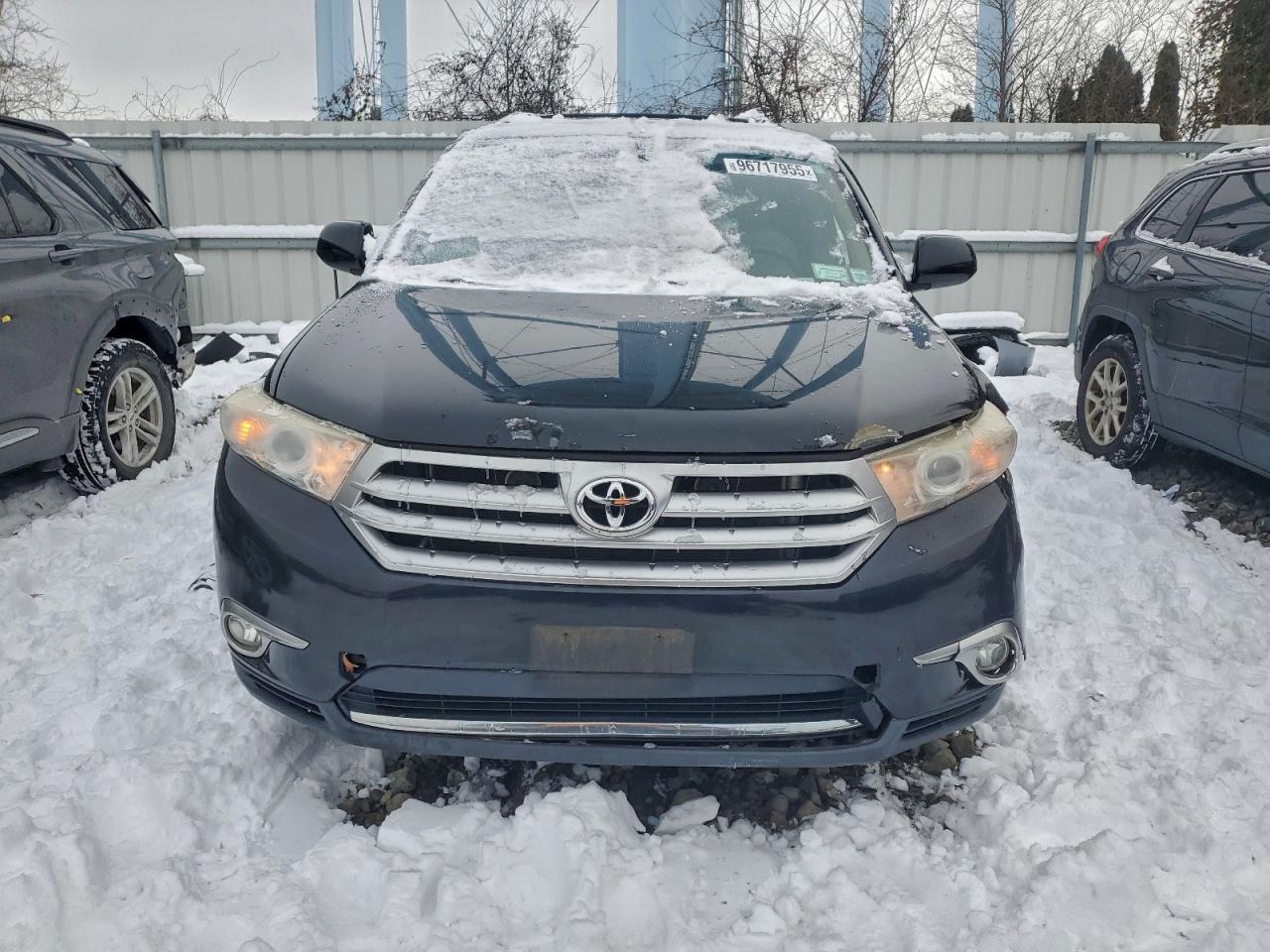 2012 TOYOTA HIGHLANDER BASE photo 5