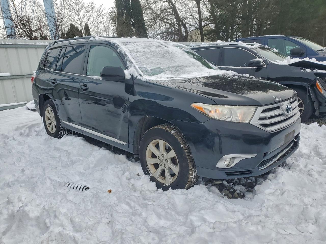 2012 TOYOTA HIGHLANDER BASE photo 4