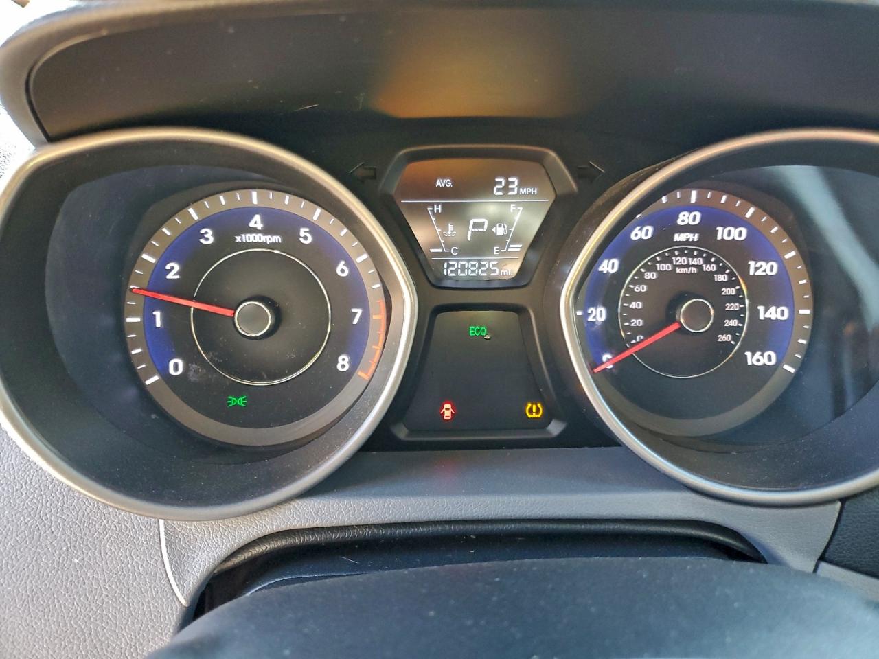 2016 HYUNDAI ELANTRA SE photo 9