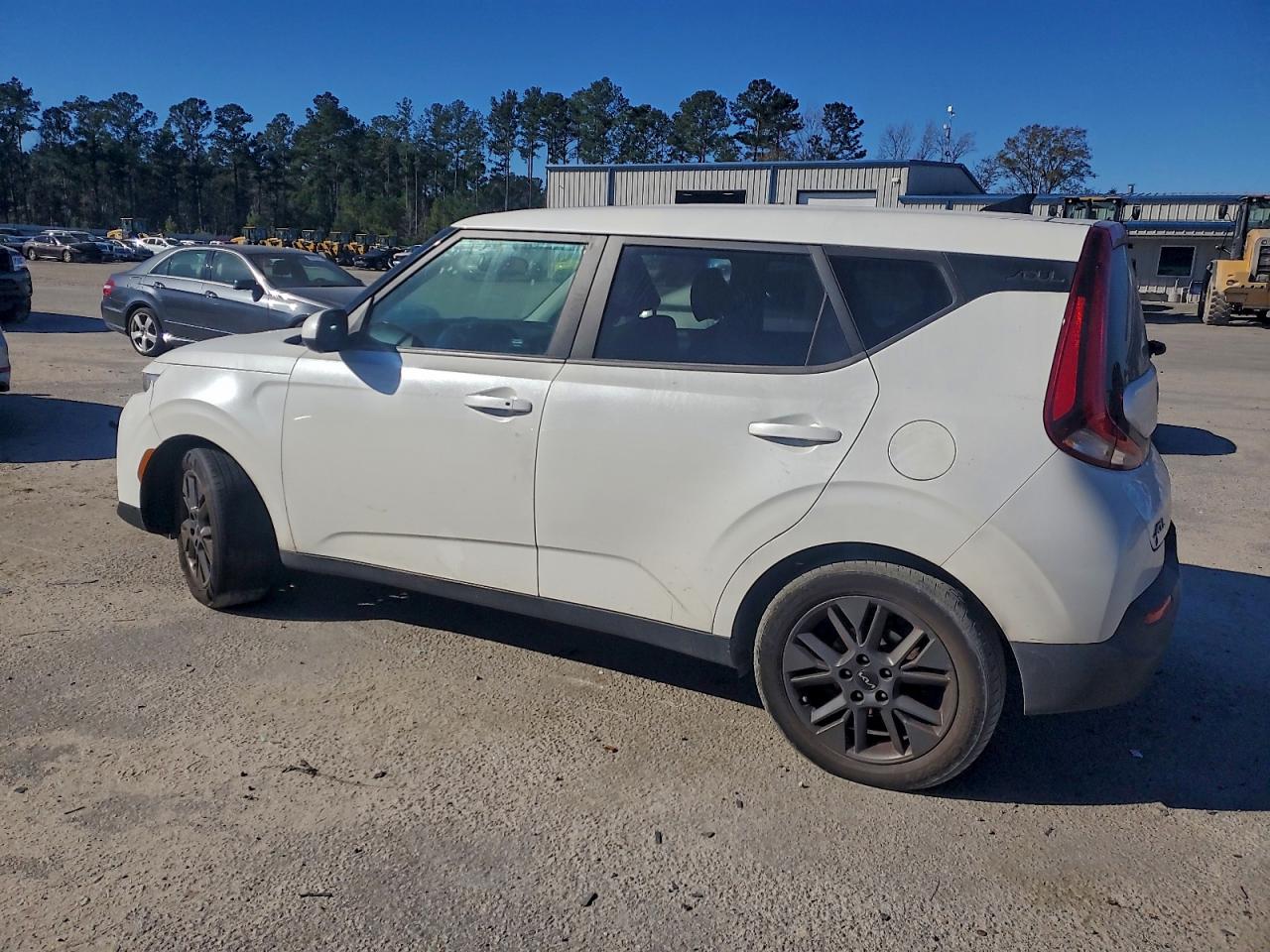 2022 KIA SOUL EX photo 2