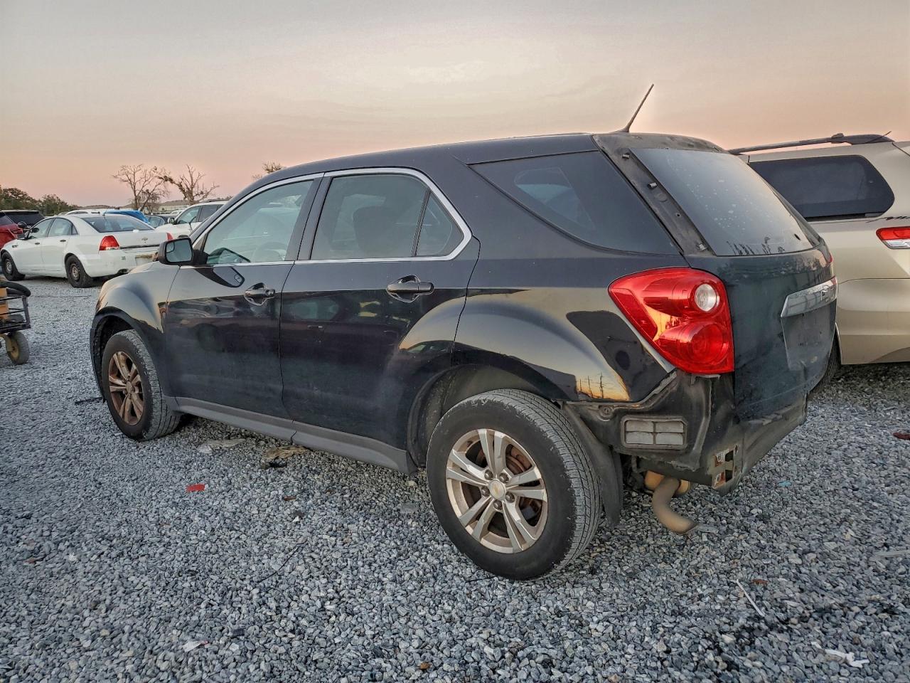 2014 CHEVROLET EQUINOX LS photo 2