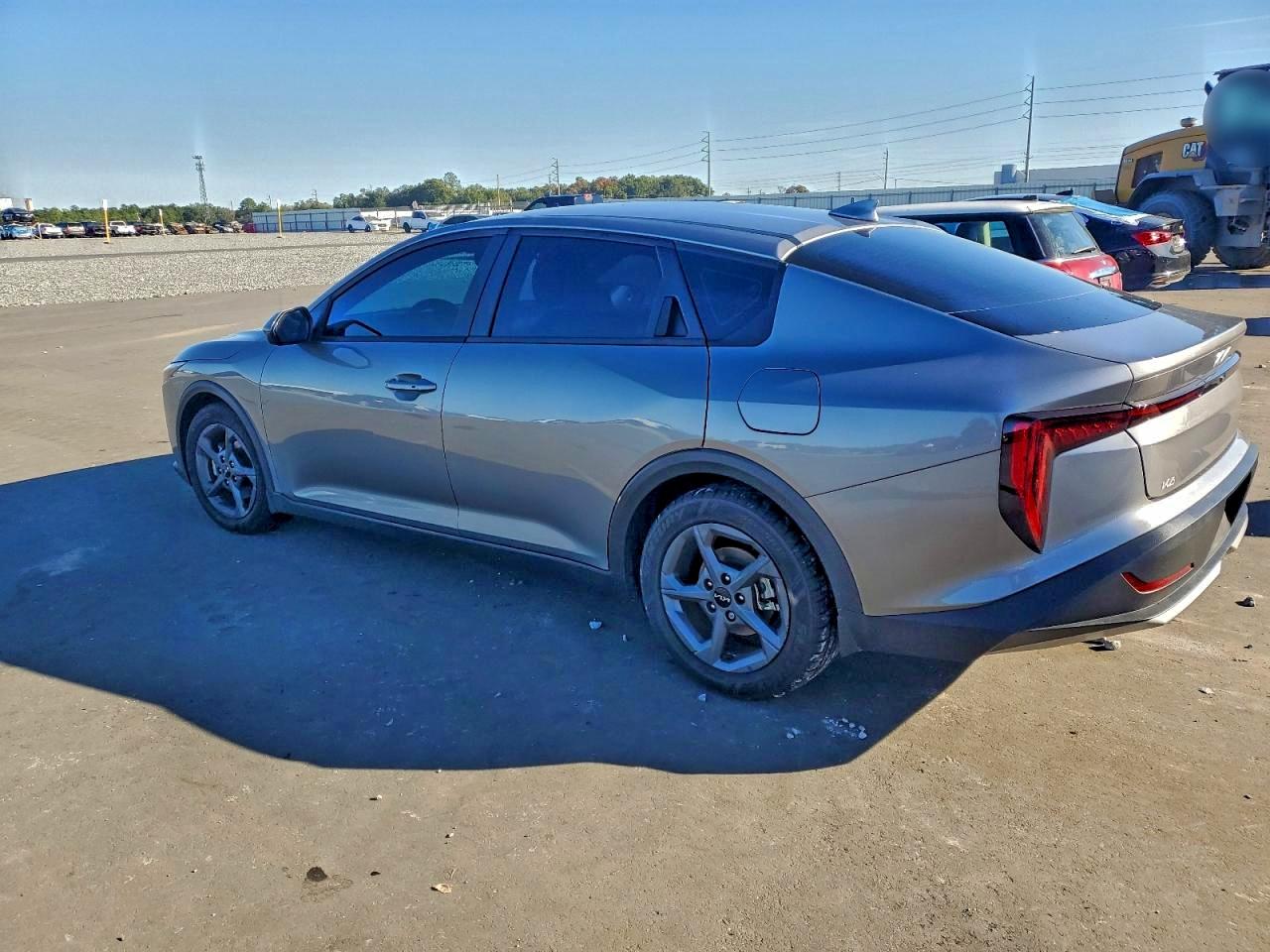 2025 KIA K4 LX photo 2