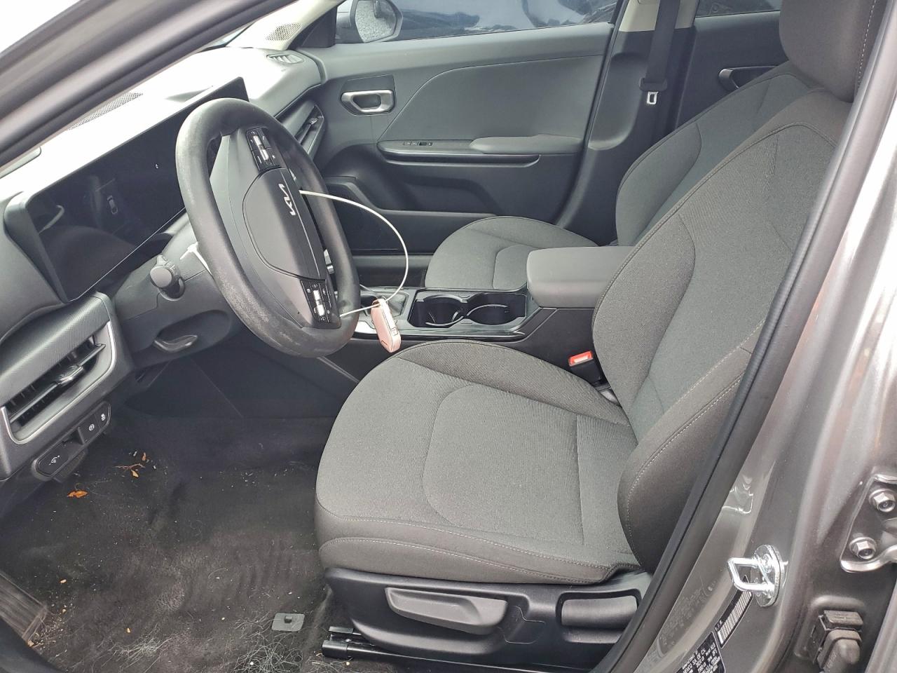 2025 KIA K4 LX photo 7