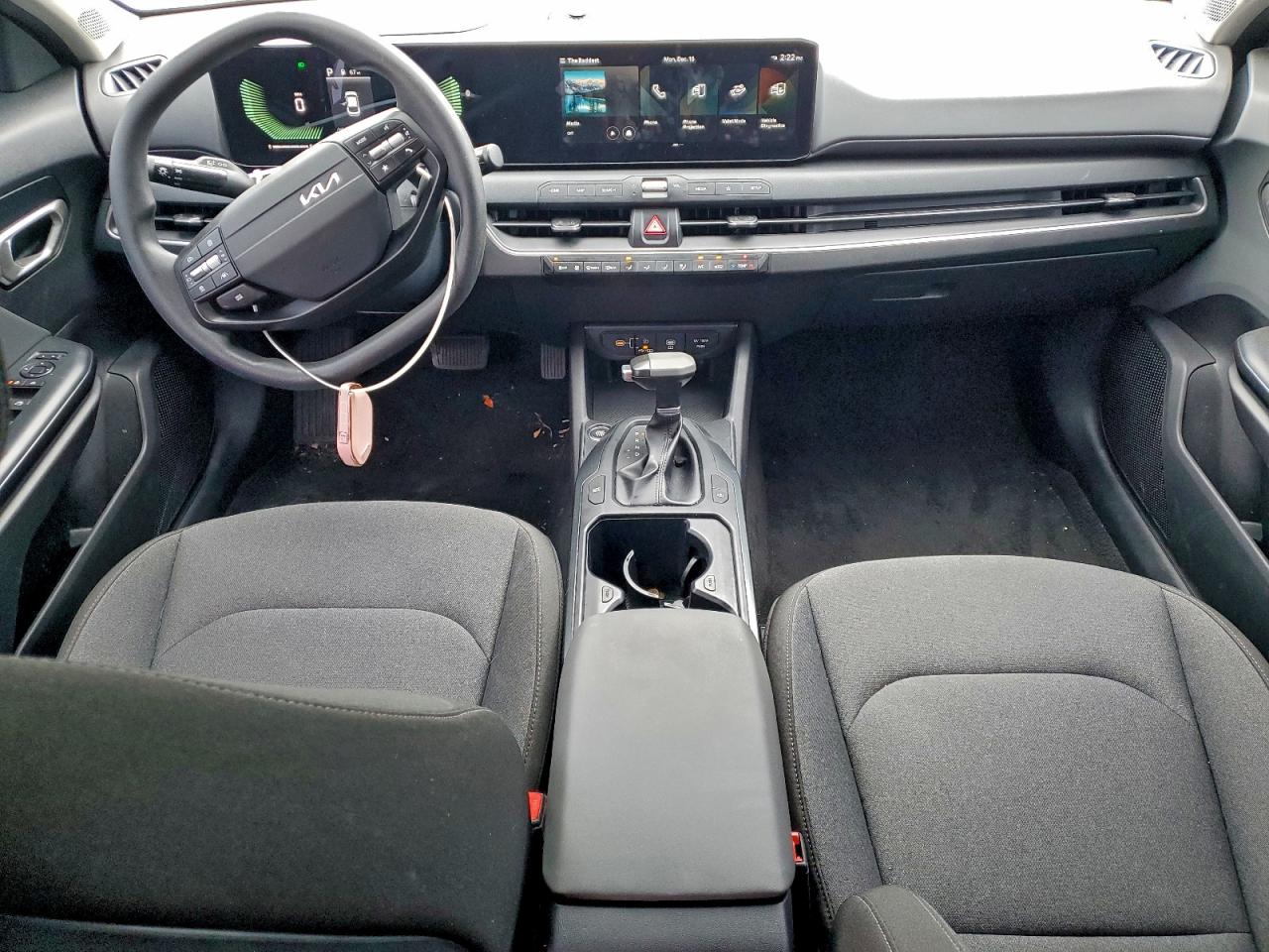2025 KIA K4 LX photo 8