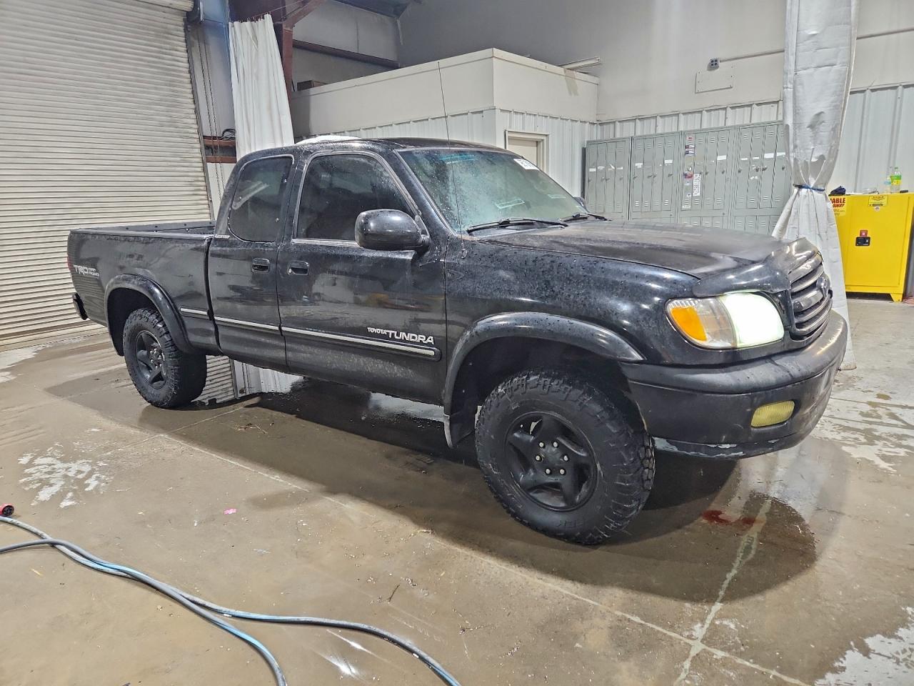 2002 TOYOTA TUNDRA ACCESS CAB LIMITED photo 4