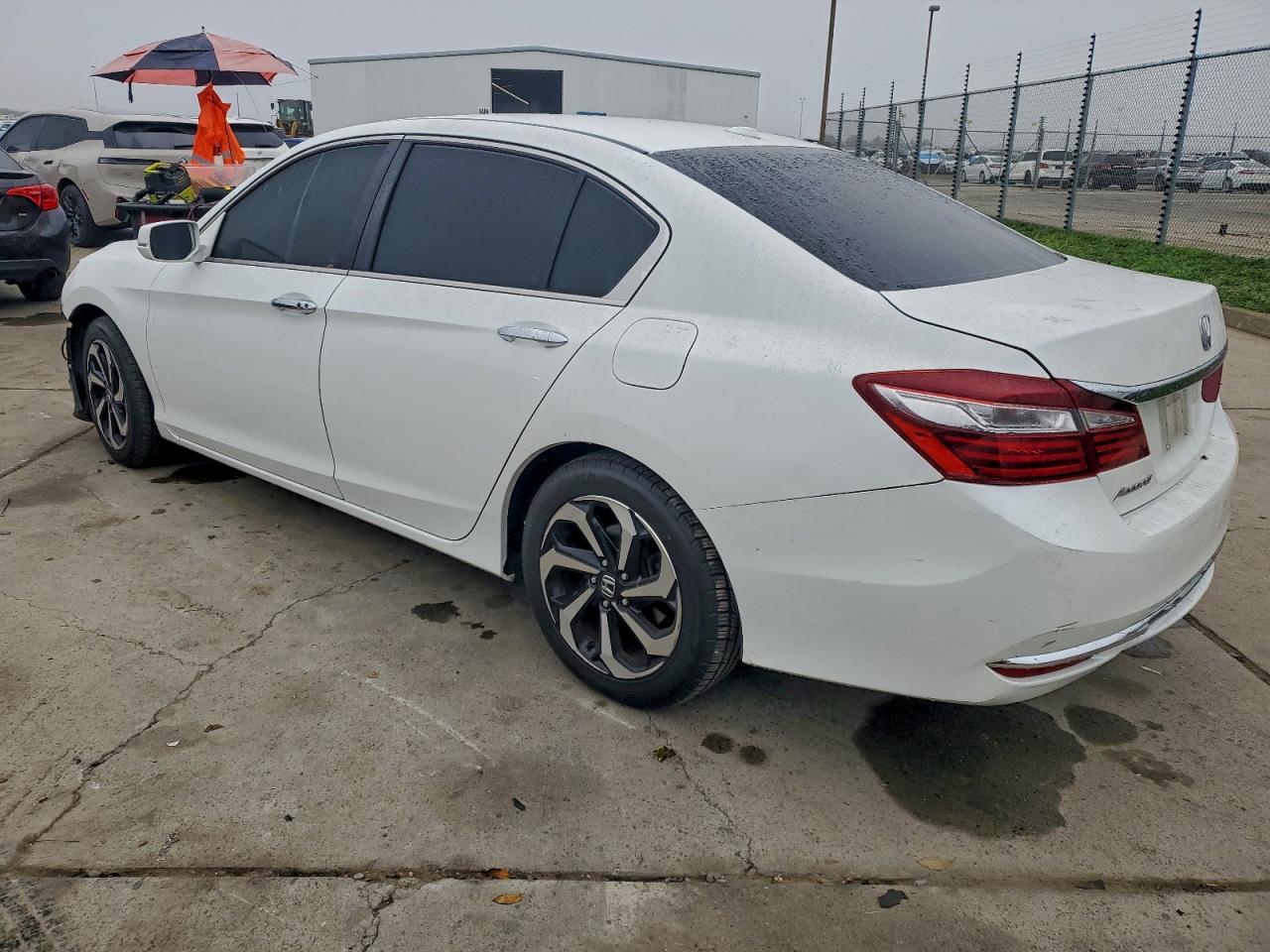 2017 HONDA ACCORD EXL photo 2