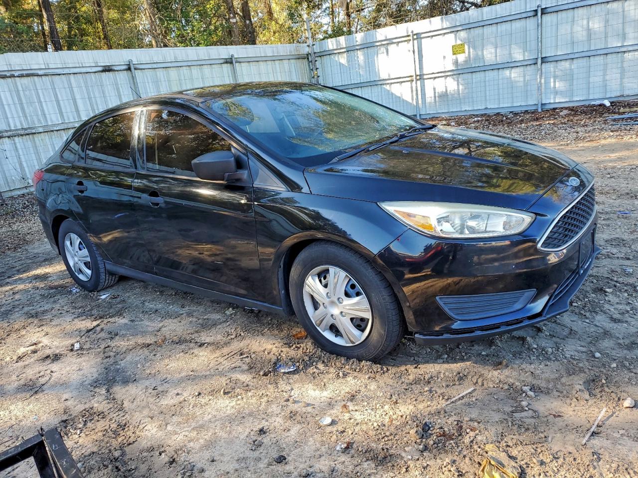 2017 FORD FOCUS S photo 4