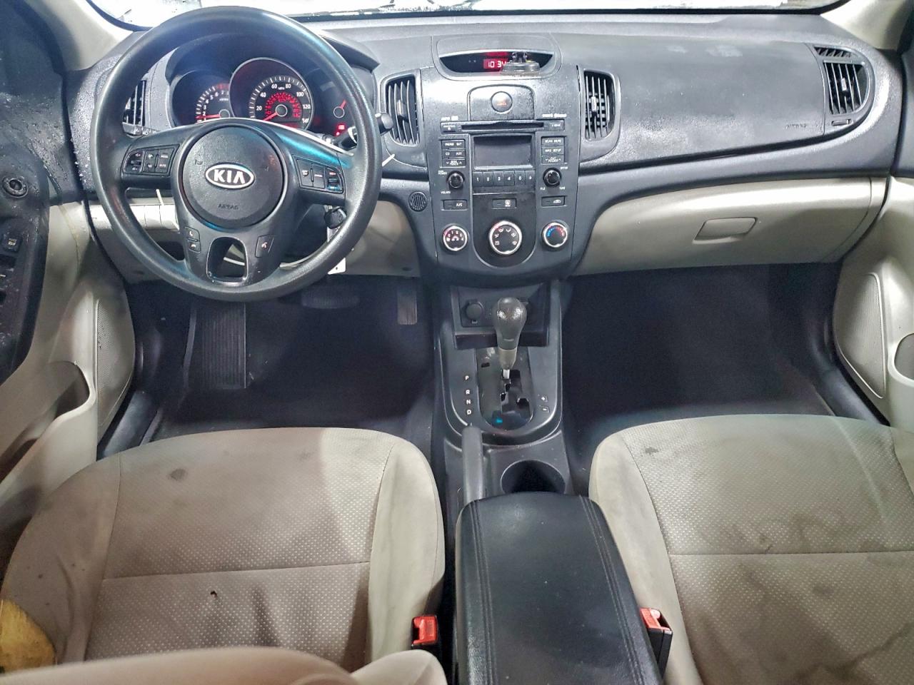 2010 KIA FORTE EX photo 15