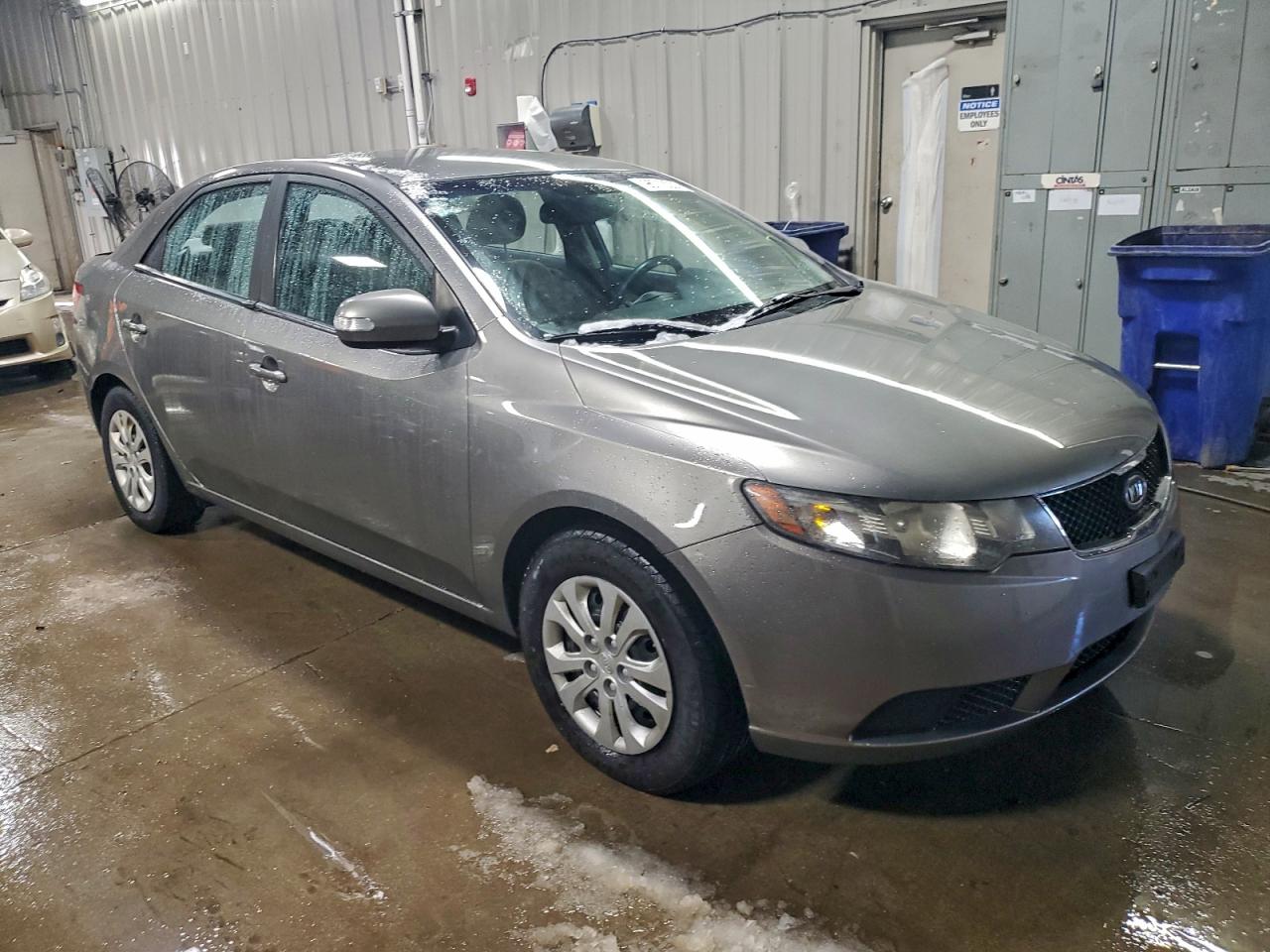 2010 KIA FORTE EX photo 7